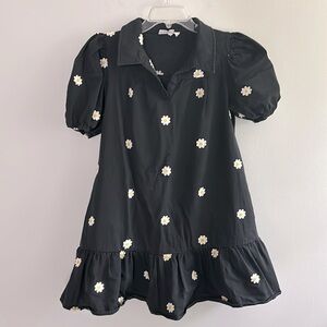 &Merci en Merci black collared puff sleeve daisy embroidered mini dress